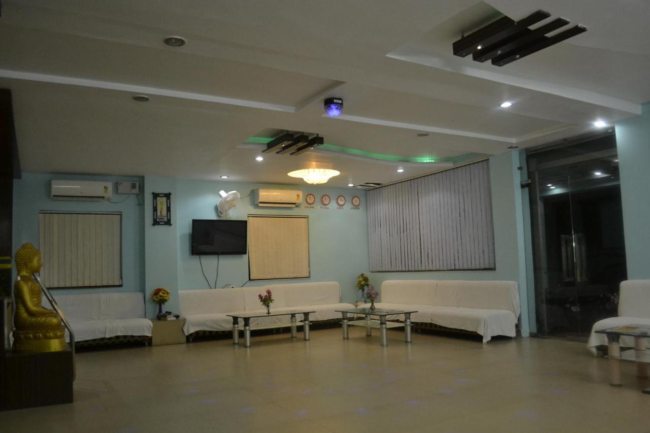 Hotel Om International Бодх-Гая Екстер'єр фото