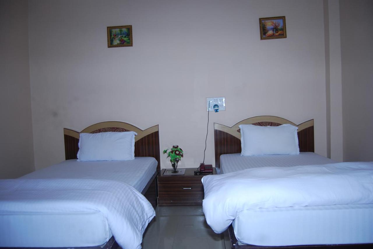 Hotel Om International Бодх-Гая Екстер'єр фото