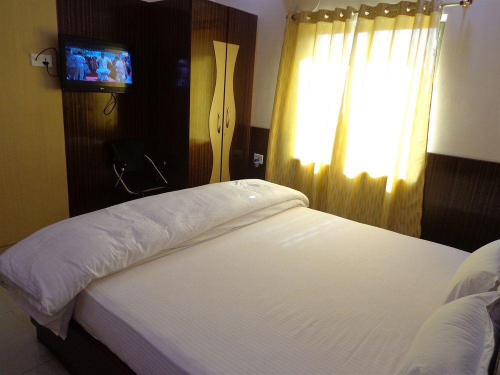 Hotel Om International Бодх-Гая Екстер'єр фото