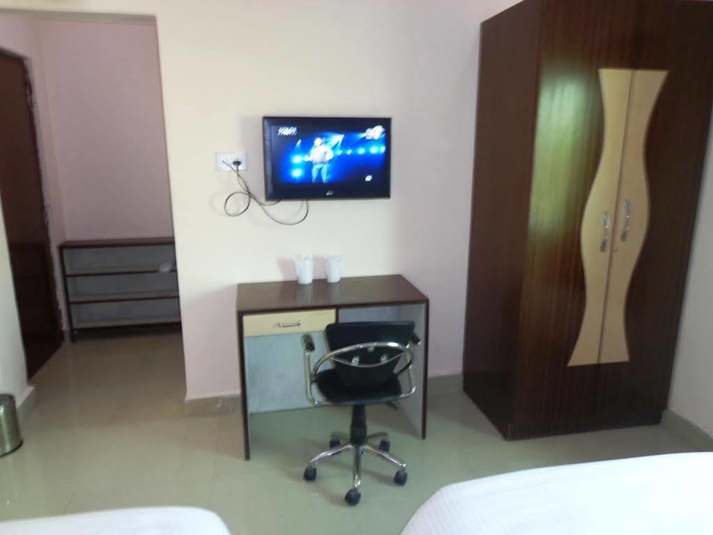 Hotel Om International Бодх-Гая Екстер'єр фото